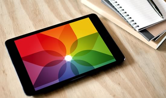 Colourwall-iPad-1-splash1