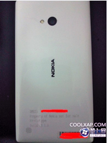 NokiaのWindows Phone 8搭載モデル｢Lumia 820｣のプロトタイプの写真が流出