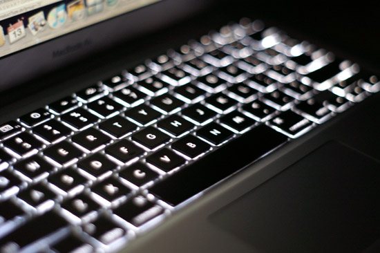 Apple、2013年にバックライトキーボードを薄型化か?!
