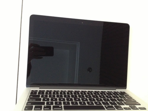 13インチの｢MacBook Pro Retinaディスプレイモデル｣の写真が更に公開される