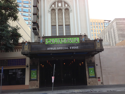 10月23日のスペシャルイベントの会場｢California Theatre｣は既にApple仕様に