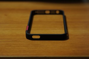 レビュー：CAZE社の｢iPhone 5｣用バンパー型ケース｢ThinEdge Matte frame case｣