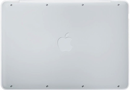 Apple、｢MacBook 下部ケース交換プログラム｣を延長