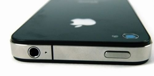 次期｢iPhone｣はステンレス製フレームを採用した新しいデザインに??