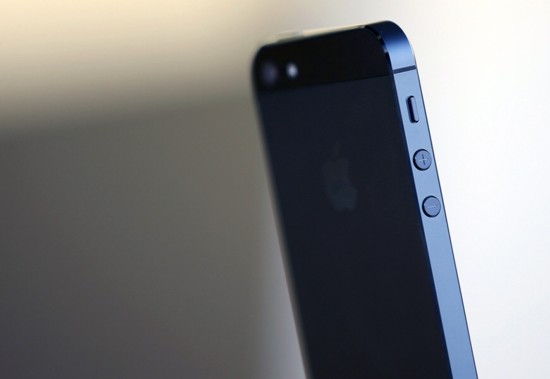 Apple、次期iPhoneでは｢ブラック＆スレート｣のカラーオプションを廃止か?!