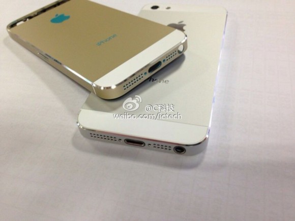 ｢iPhone 5S｣と｢iPhone 5｣の筐体比較画像?!