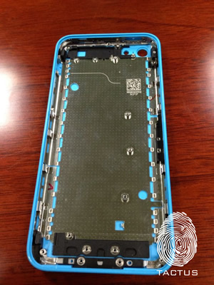 Tactus、｢iPhone 5C｣のブルーモデルの筐体写真を公開