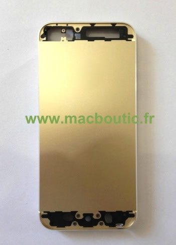 ｢iPhone 5S｣のゴールドモデルの筐体の写真??