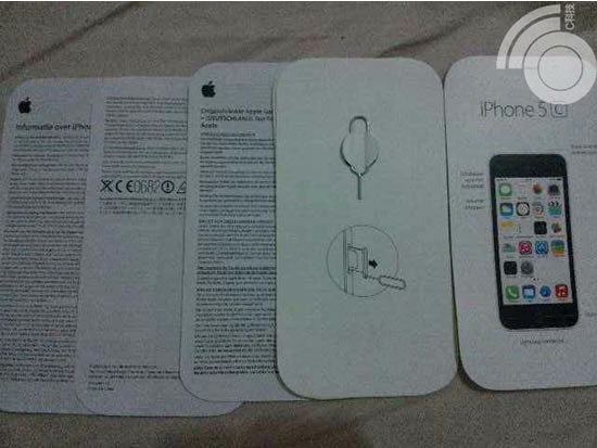 ｢iPhone 5C｣の取扱説明書を撮影した新たな写真が流出