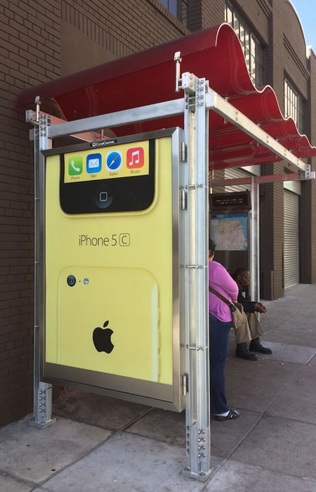 Apple、米国で｢iPhone 5c｣の新しいビルボード広告キャンペーンを開始