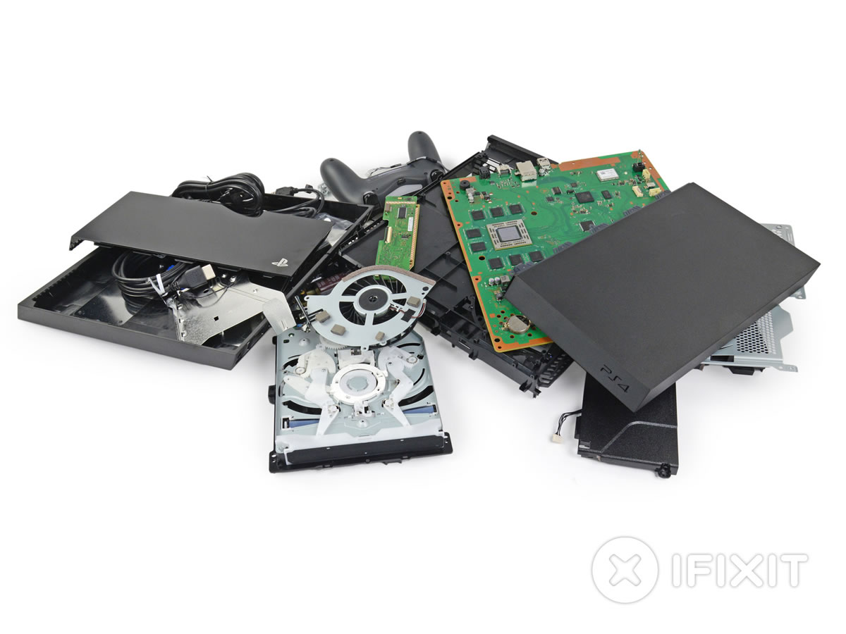 iFixit、｢PlayStation 4｣の分解レポートを公開