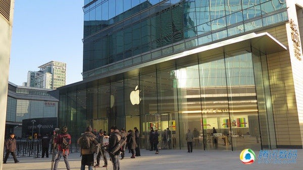 本日オープンした中国・北京の新しいApple Storeの写真