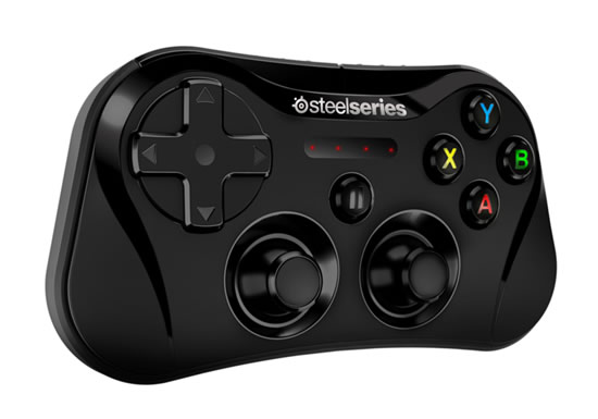 SteelSeries、｢iOS 7｣対応のワイヤレスゲームコントローラー｢Stratus｣を発表