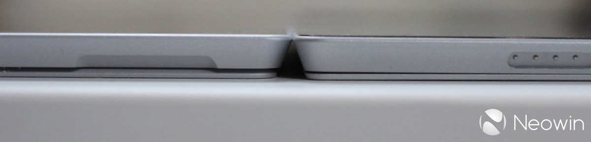 ｢Surface Pro 3｣と旧｢Surface｣や｢iPad｣との厚み比較写真