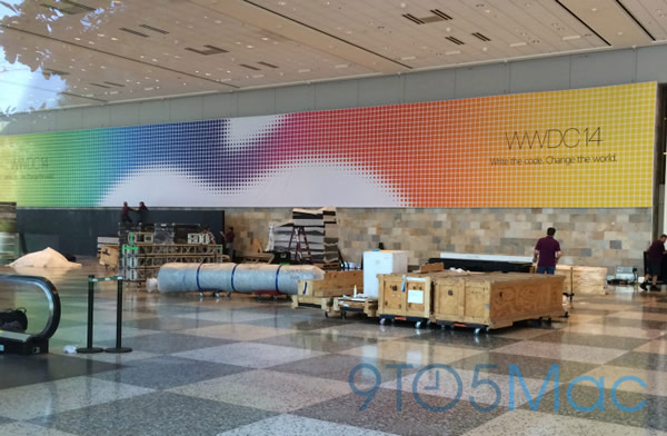 ｢WWDC 2014｣の開幕に向け会場の準備が始まる ｰ 巨大なバナーが登場
