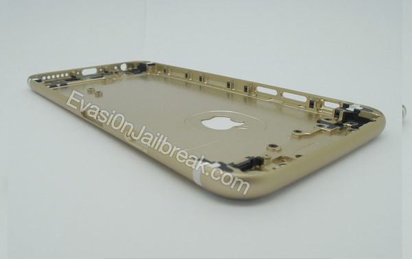 ｢iPhone 6｣の4.7インチモデルのリアケースの高画質写真
