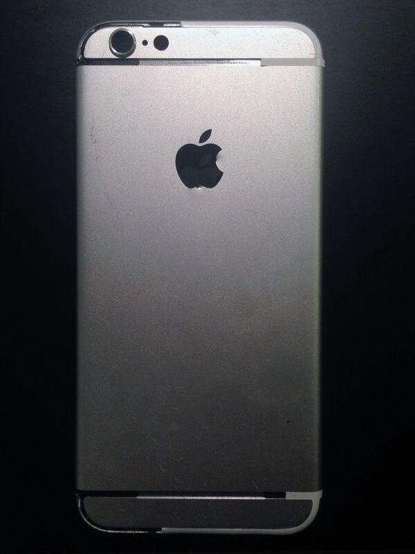 ｢iPhone 6｣のリアケース（筐体）の新たな写真が流出か
