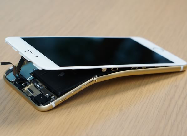 米コンシューマー・レポート、｢iPhone 6/6 Plus｣や他のスマートフォンの3点曲げ試験の結果を公開