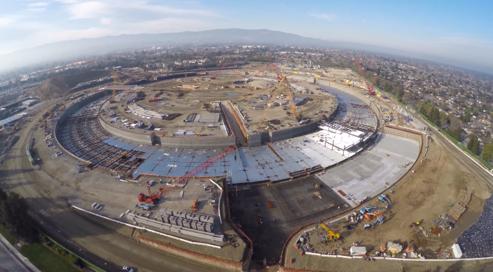 Appleの新本社キャンパスの最新の空撮映像（4K画質）