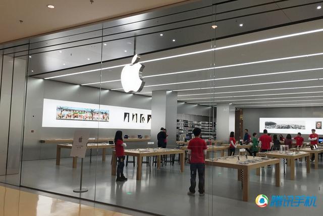 Apple、中国・天津に明日オープンする｢Apple Store 天津大悦城｣をメディアに公開