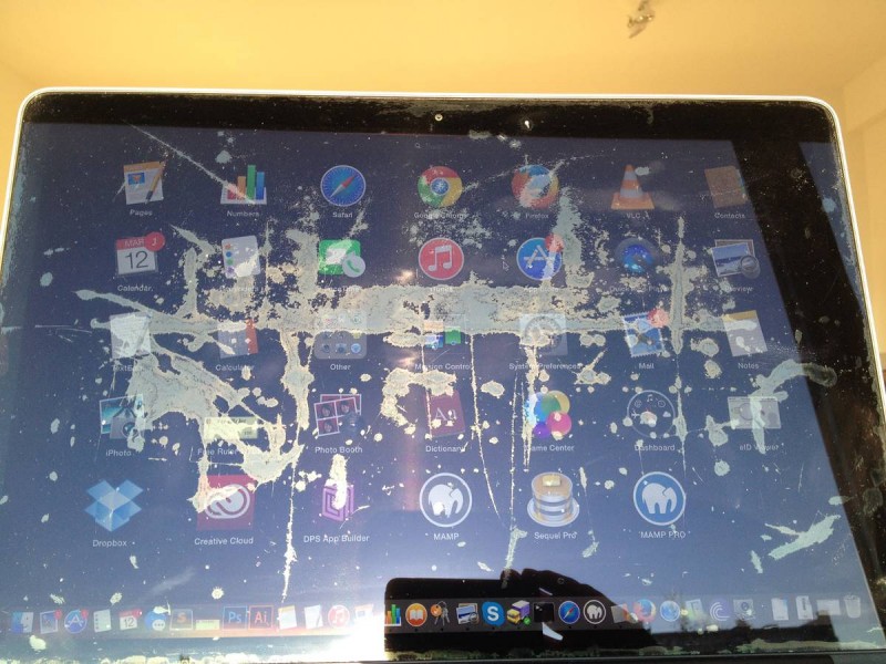 一部の｢MacBook Pro Retinaディスプレイモデル｣にディスプレイのコーディングが剥がれてしまう問題