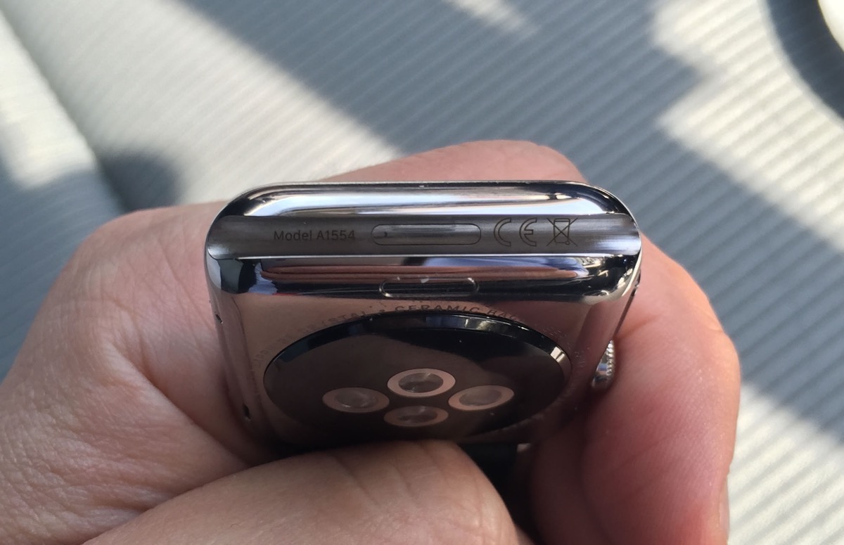 ｢Apple Watch｣の診断用ポートの蓋を開ける方法