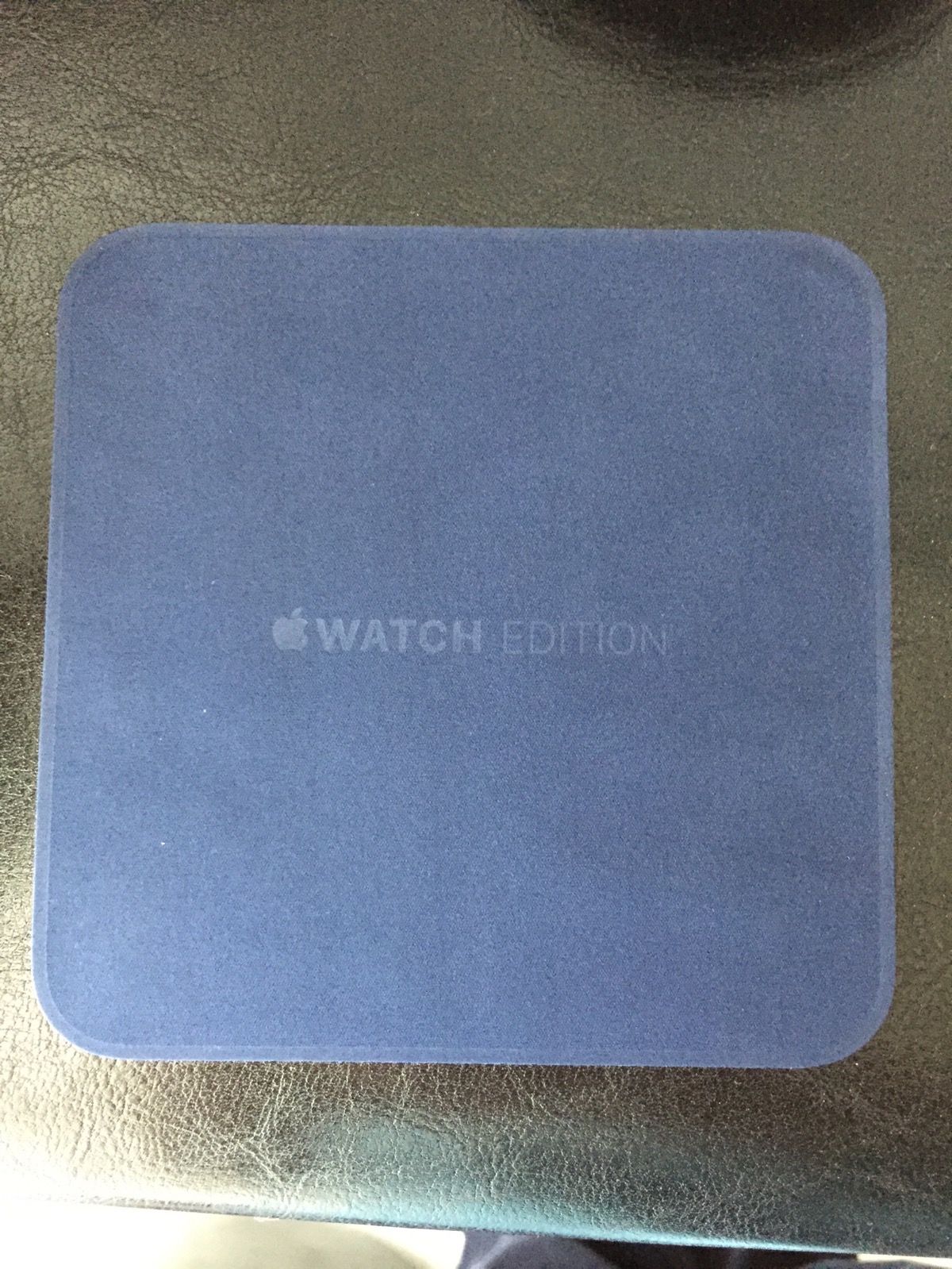 出荷が開始された｢Apple Watch Edition｣のパッケージ写真