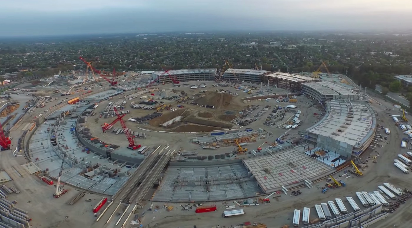 Appleの新本社キャンパス｢Apple Campus 2｣の最新の空撮映像（2015年8月1日版）