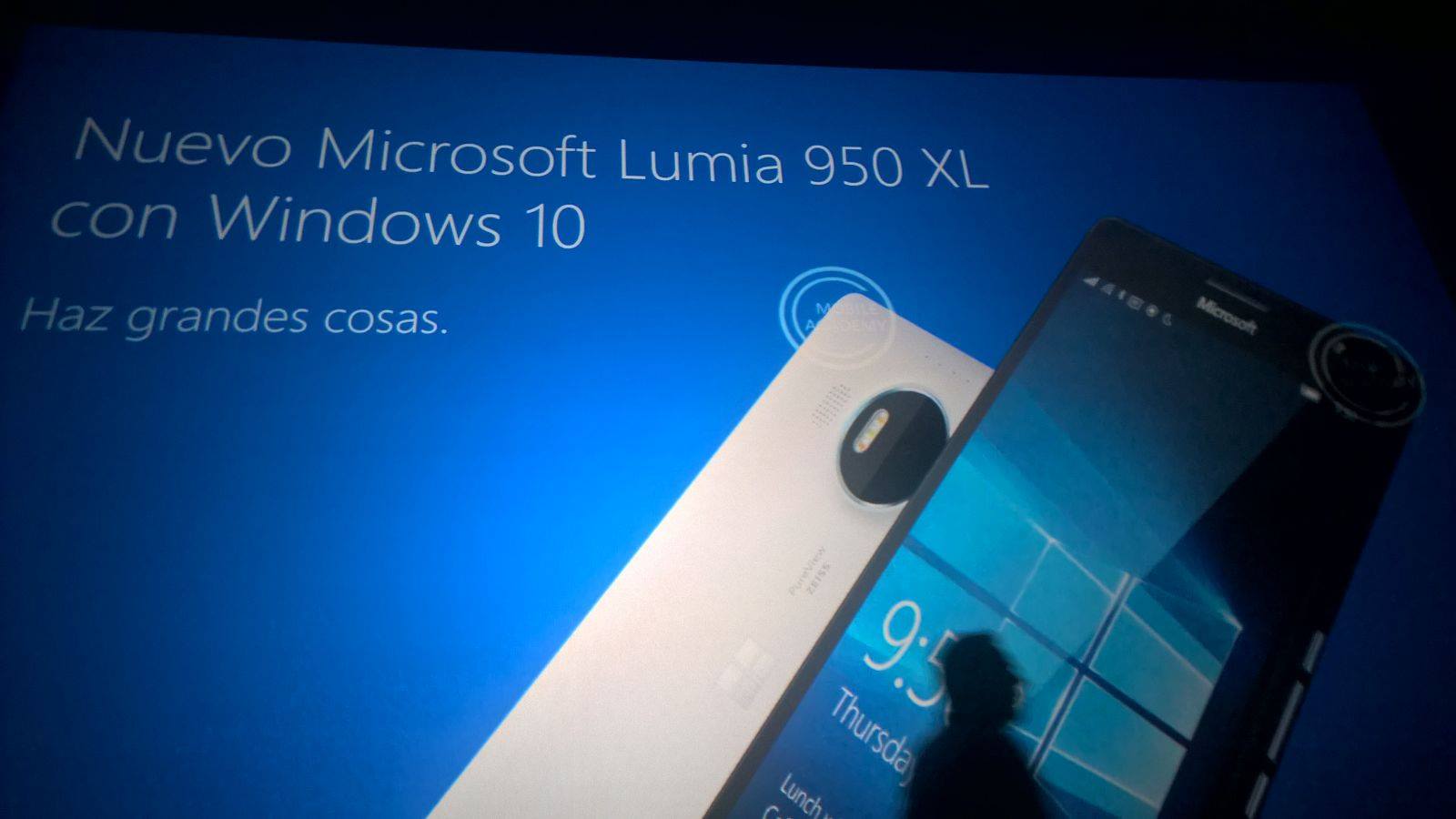 Microsoftの｢Lumia 950｣シリーズに関するスライド資料が流出 − スペックの一部が明らかに