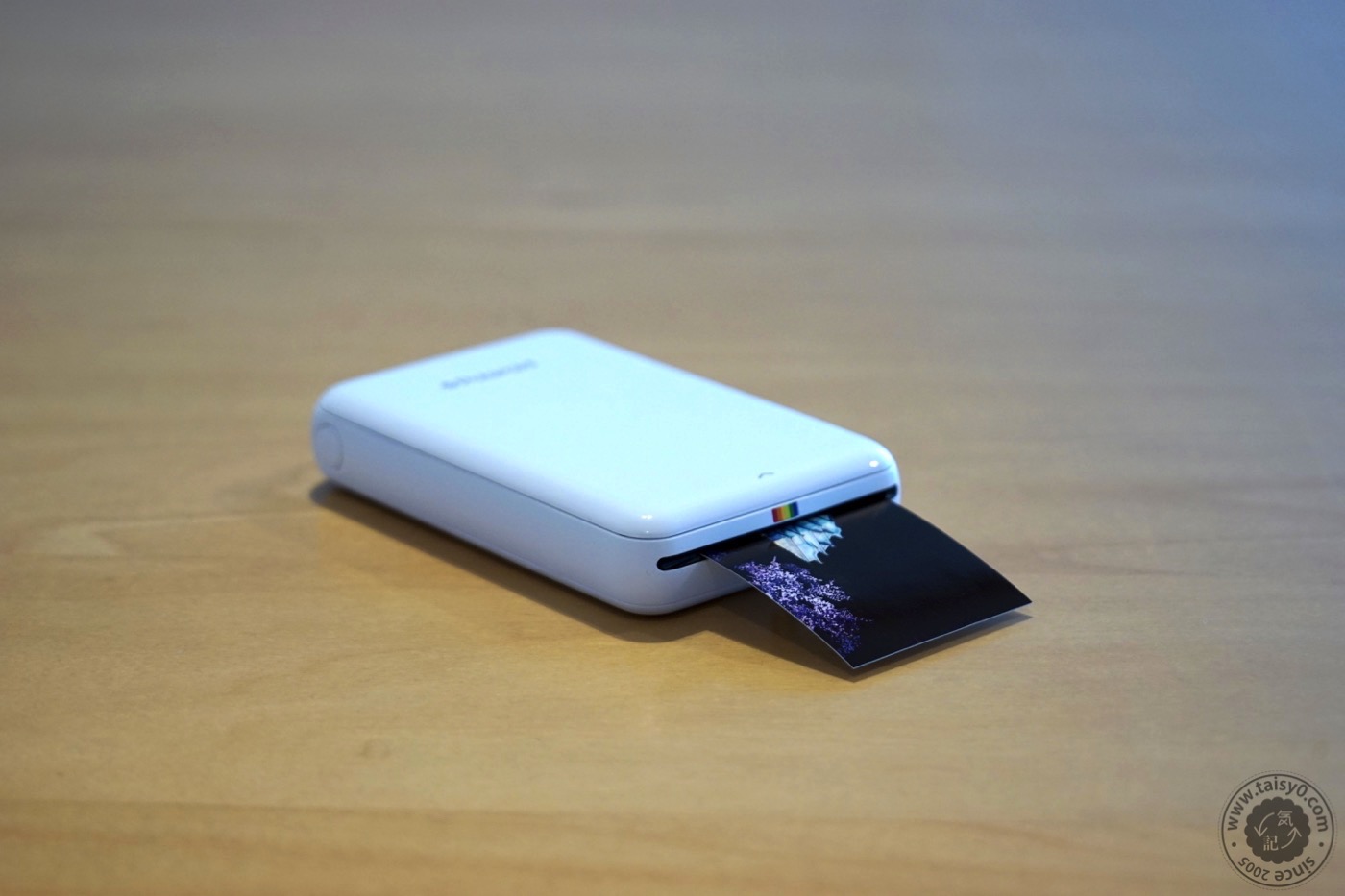 Polaroid、スマートフォン等で撮った写真をすぐにプリントできるモバイルプリンター｢Polaroid Zip｣を発売