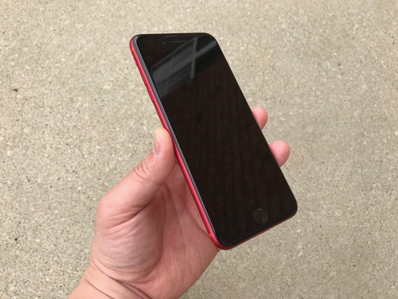 ｢iPhone 7 (PRODUCT) RED Special Edition｣のフロントパネルを実際にブラックに交換したら…