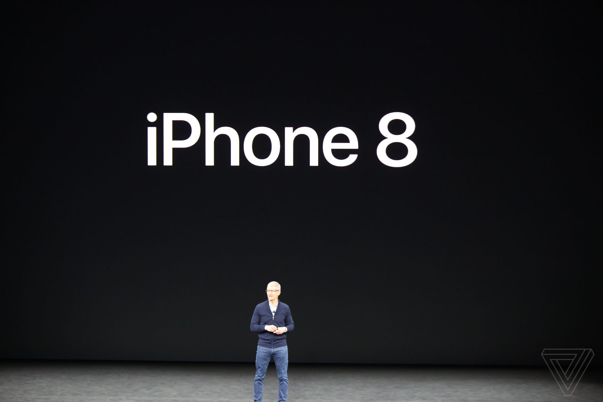 Apple、｢iPhone 8｣と｢iPhone 8 Plus｣を発表