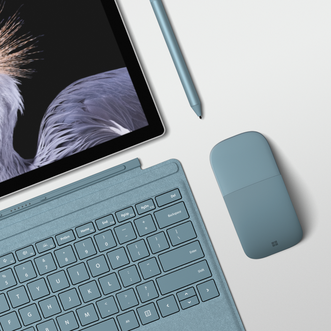 Microsoft、｢Surface｣用アクセサリに新カラー｢アクア｣を追加へ
