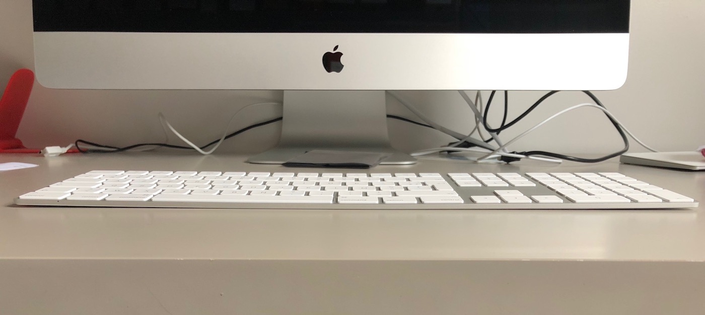 Appleの｢Magic Keyboard (テンキー付き)｣に本体が反ってしまう問題