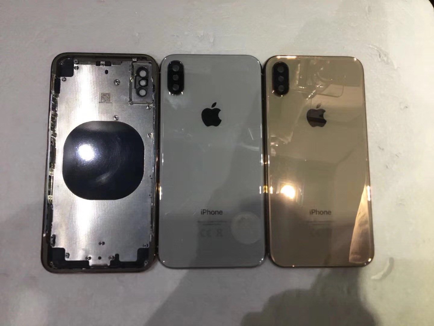 【UPDATE】｢iPhone X｣のゴールドモデルの実機写真??