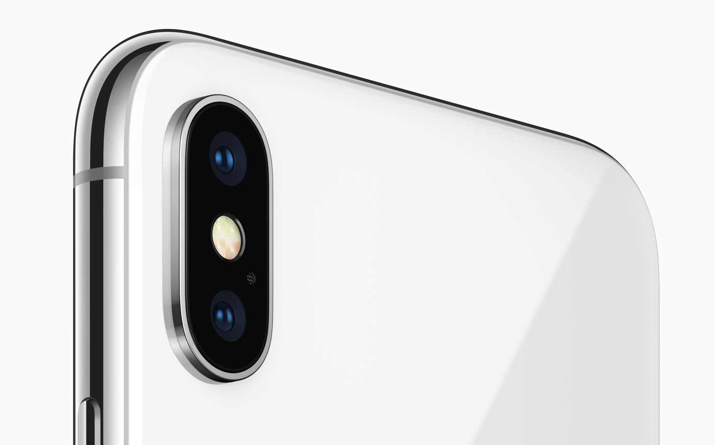 ｢iPhone X｣と｢iPhone 8/8 Plus｣は低温時にカメラのLEDフラッシュが使えない場合がある模様