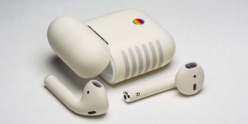 ColorWare、Macintosh風のカラーリングにカスタマイズした｢AirPods｣を発売