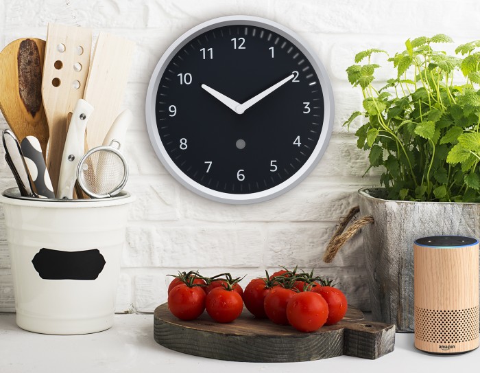 米Amazon、｢Echo｣端末と連携して利用出来る壁掛け時計｢Echo Wall Clock｣を発表