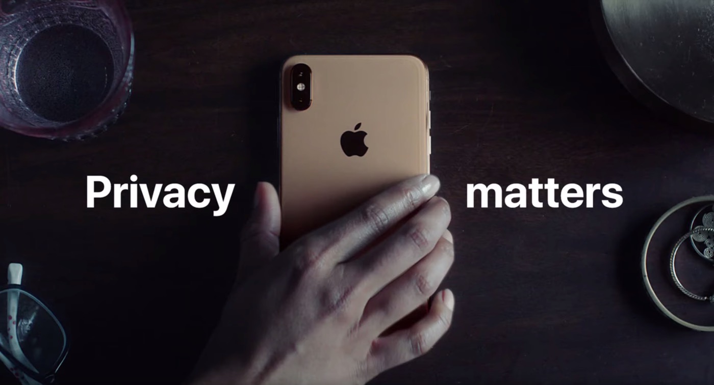 米Apple、｢iPhone｣の新しいCM｢Privacy on iPhone — Private Side｣を公開