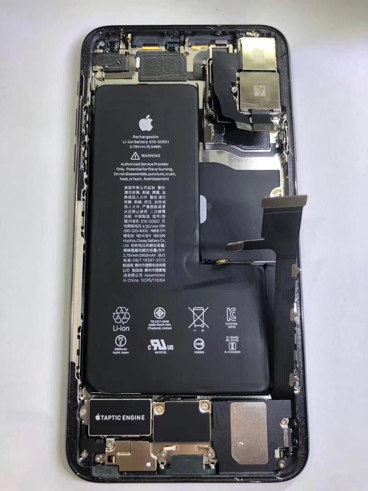 ｢iPhone 11 Pro Max｣の内部写真