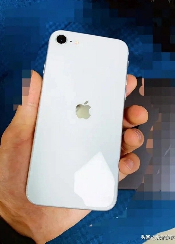 ｢iPhone 9｣を撮影したとされる怪しい画像が出回る