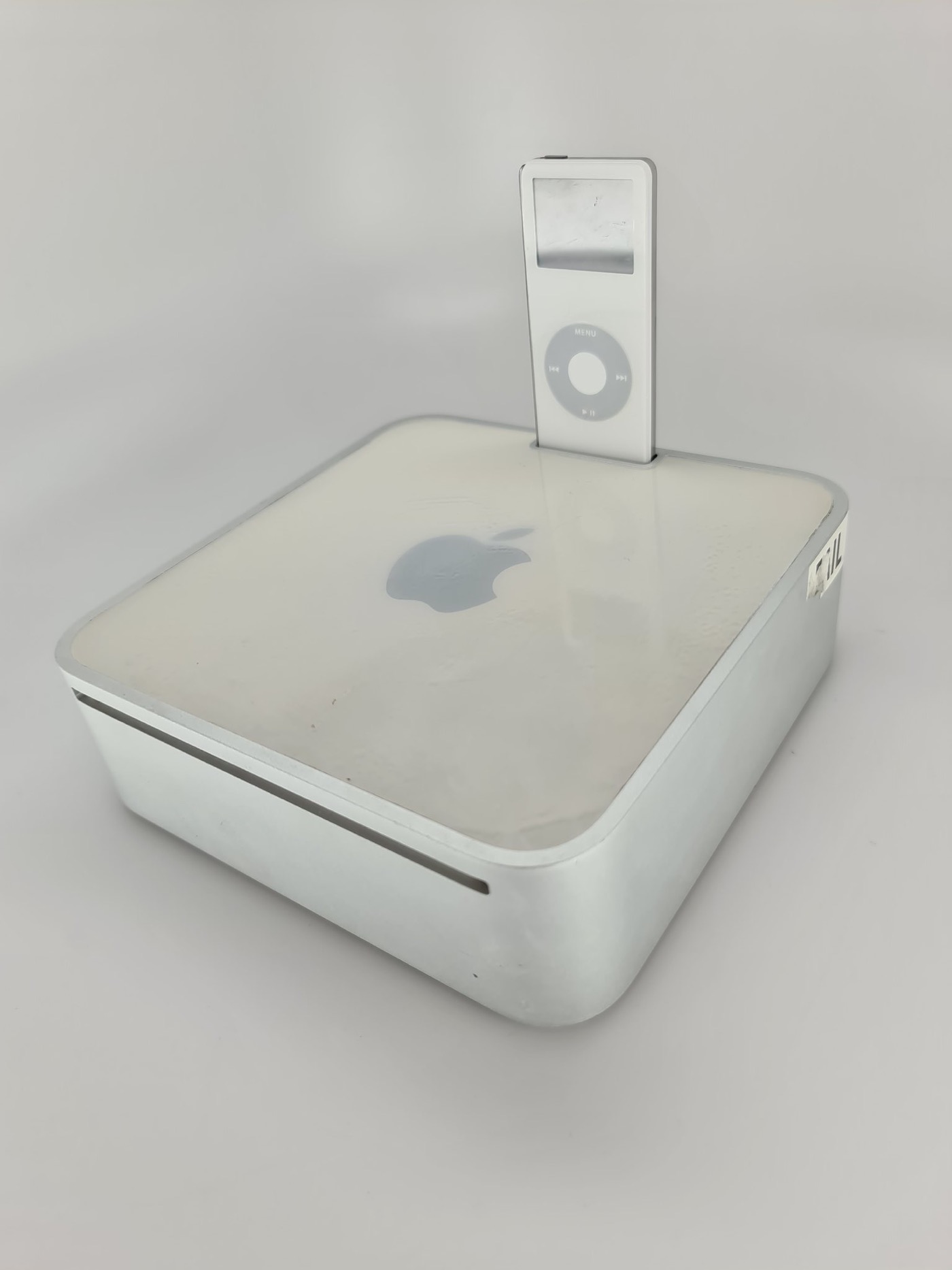 Appleが｢Mac mini｣に｢iPod nano｣用ドックを搭載することを検討していた事が明らかに（追記）