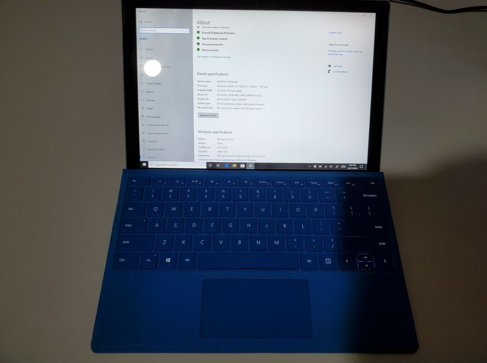 未発表の｢Surface Pro 8｣の試作機がeBayに登場 − 発売は来年との噂
