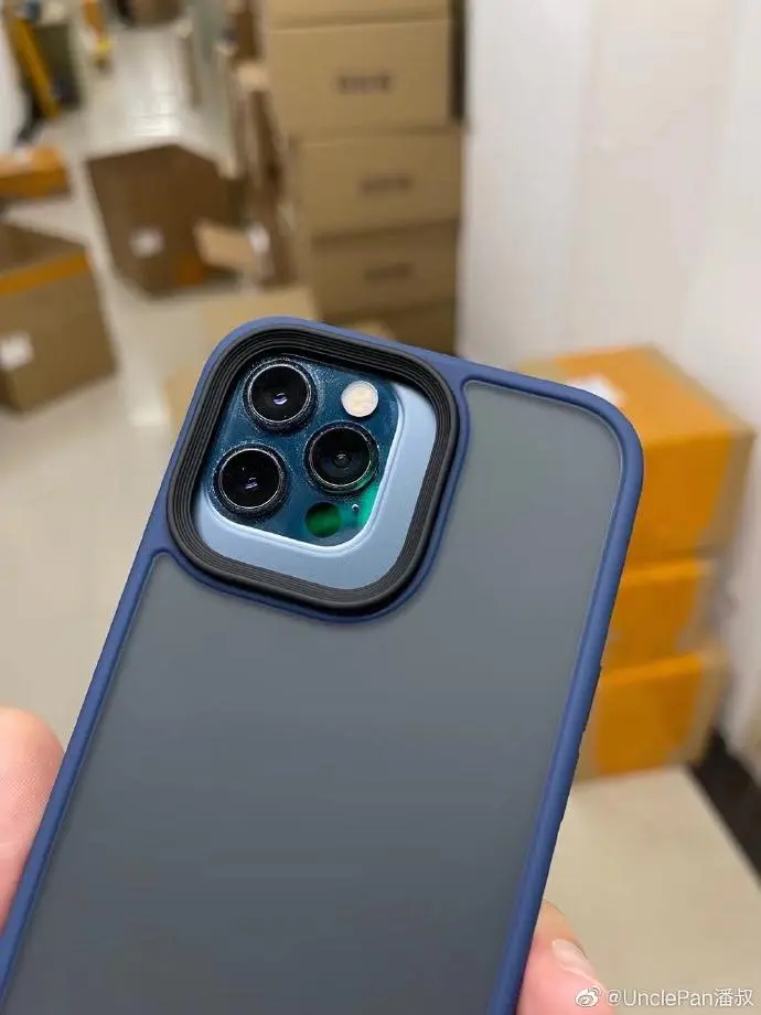 iPhone 13｣シリーズのリアカメラ部分がより大きくなることが良く分かる