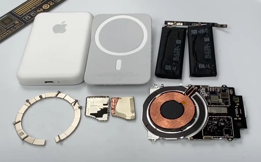 Appleの｢MagSafeバッテリーパック｣の分解映像 | 気になる、記になる…