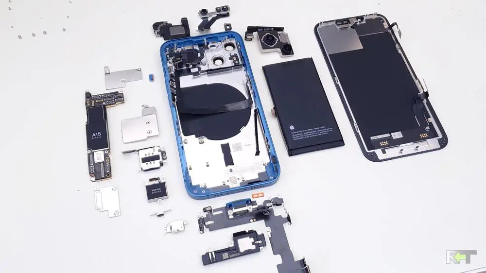 iPhone 13｣の分解動画 | 気になる、記になる…