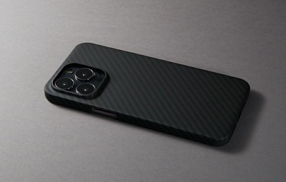 Deff、アラミド繊維でつくった軽量・頑丈・薄いケース｢DURO｣の｢iPhone 13｣シリーズ対応モデルを発表