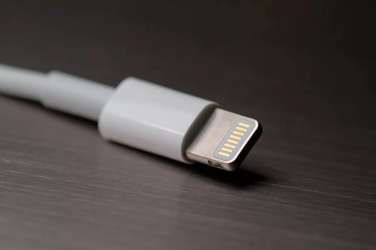 Apple、USB−Cポートを搭載した｢iPhone｣をテスト中 − USB-CポートでLightningコネクタ用アクセサリを利用する為のアダプタも開発中か