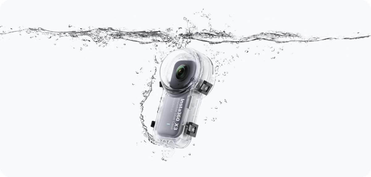 Insta360、360度アクションカメラ｢Insta360 X3｣用の見えない潜水ケースを発表