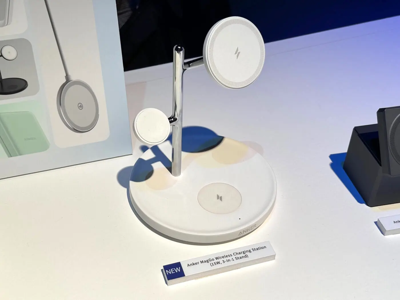 Anker、Qi2対応の3 in 1ワイヤレス充電スタンド「Anker MagGo Anker、Qi2対応の3 in 1ワイヤレス充電スタンド「Anker MagGo